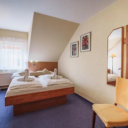 Hotell Francis 3*